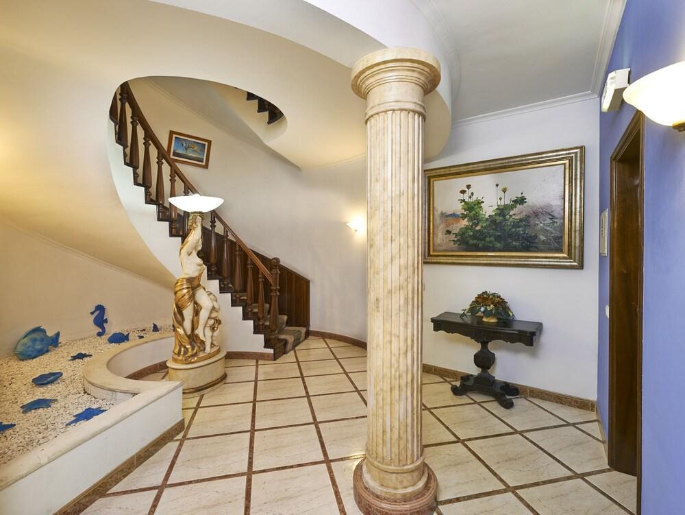 Bertolina Guest House Albufeira Exterior photo